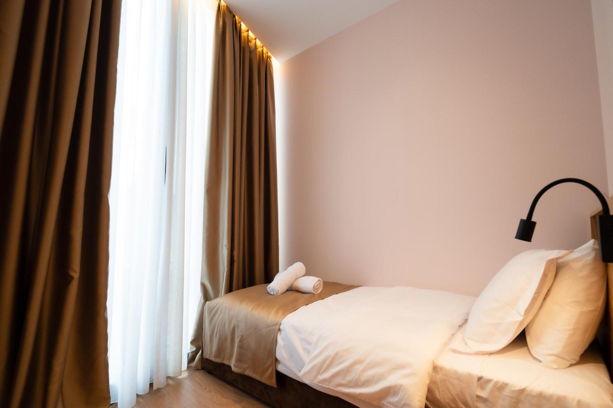 Boutique Jera Inn *